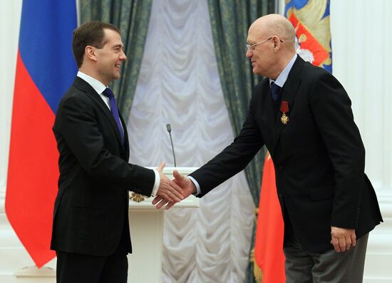 Dmitry Medvedev hands out state awards in Kremlin