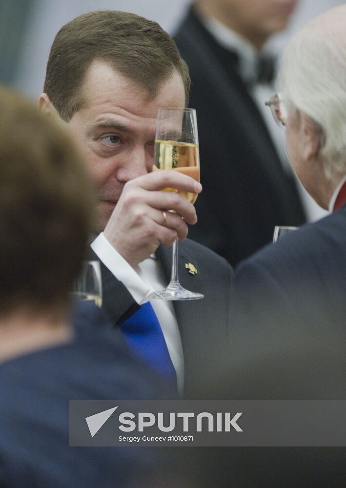 Dmitry Medvedev hands out awards in Kremlin