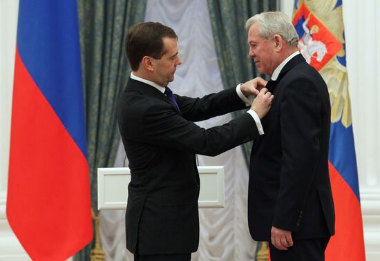 Dmitry Medvedev hands out state awards in Kremlin