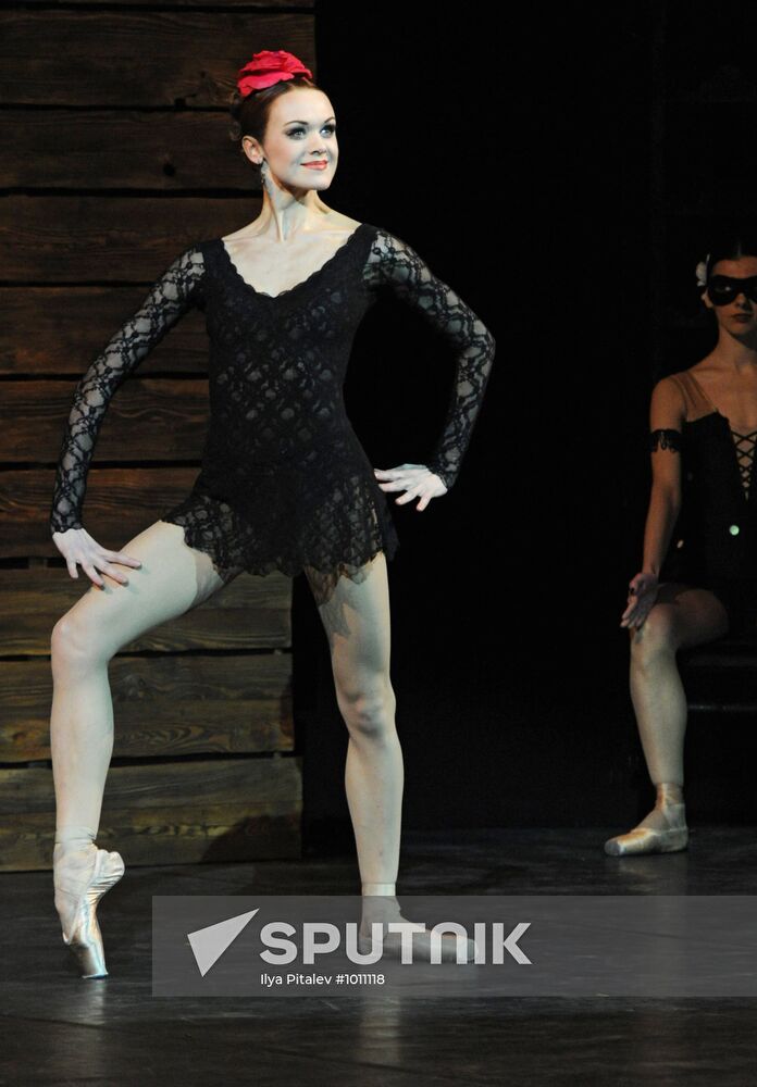 Ballerina Ulyana Lopatkina in "New Year's Ball" in Moscow