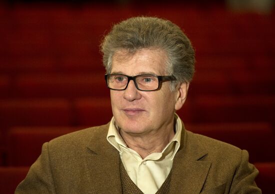New director of Mayakovsky Theater introduced