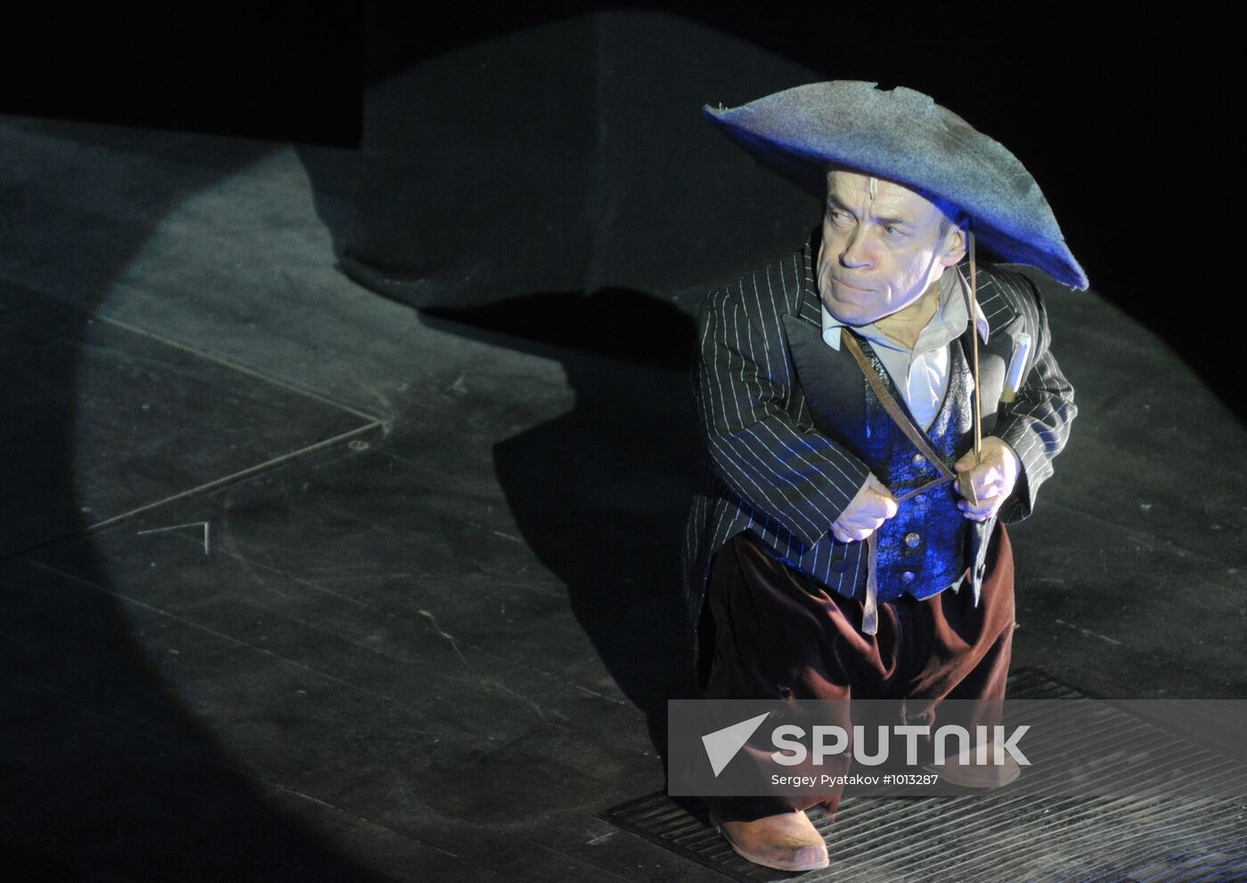 Media preview of play "Circo Аmbulante" at Theatre of Nations