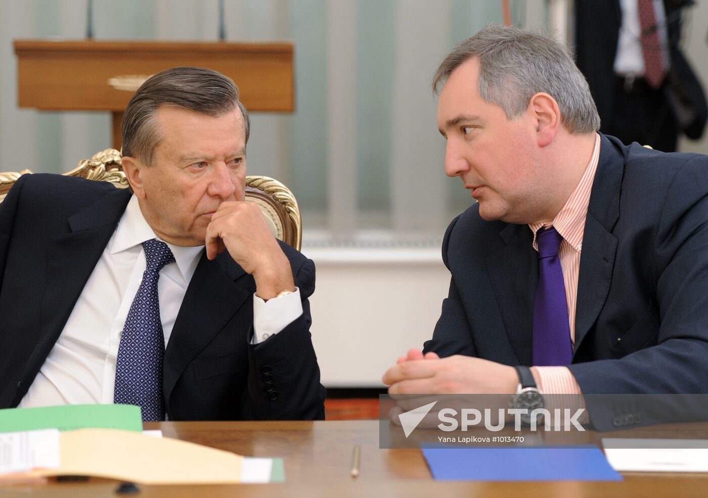 Vladimir Putin conducts Government Presidium meeting