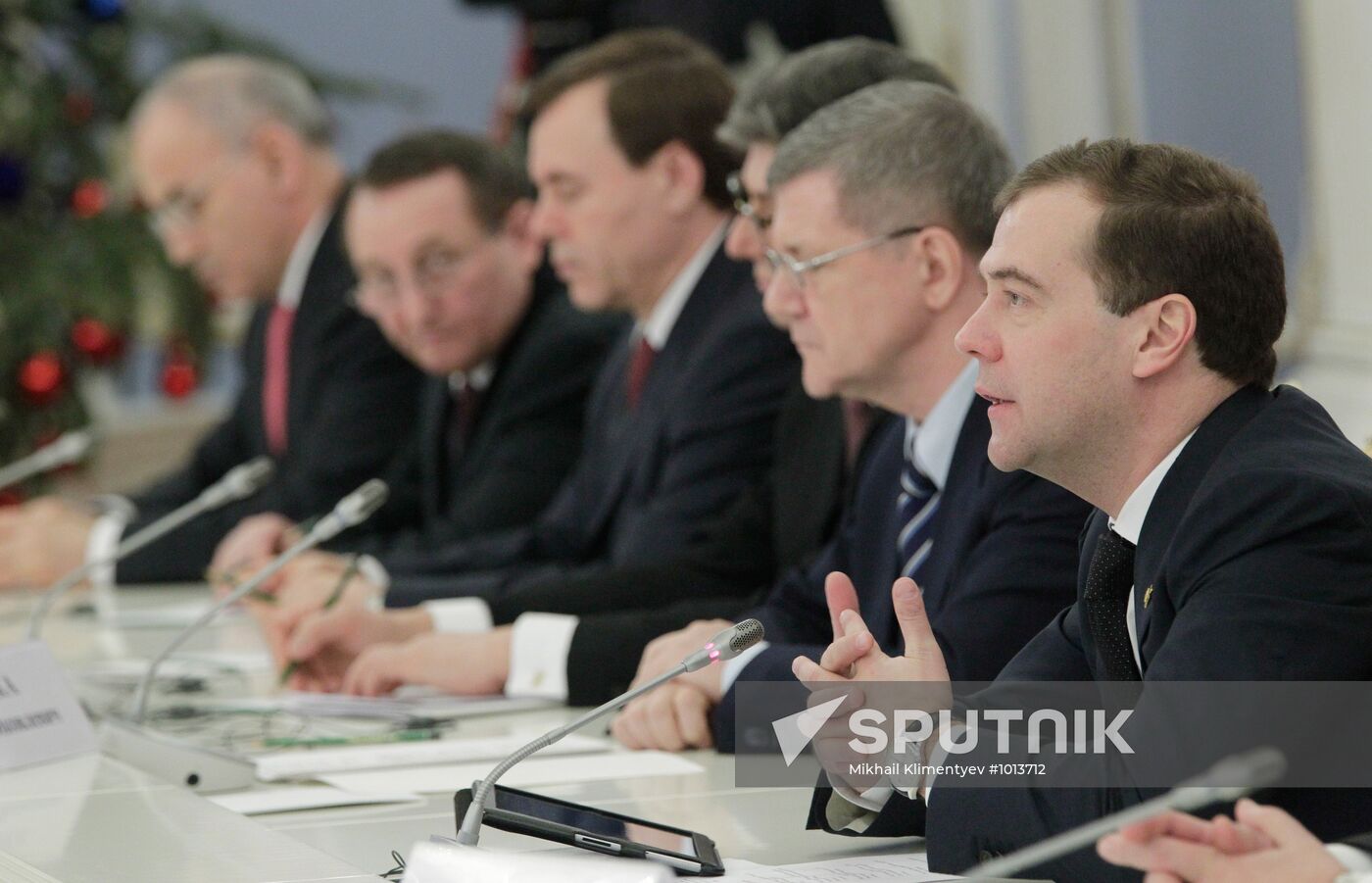 Dmitry Medvedev meets with Prosecutor General's Office chiefs