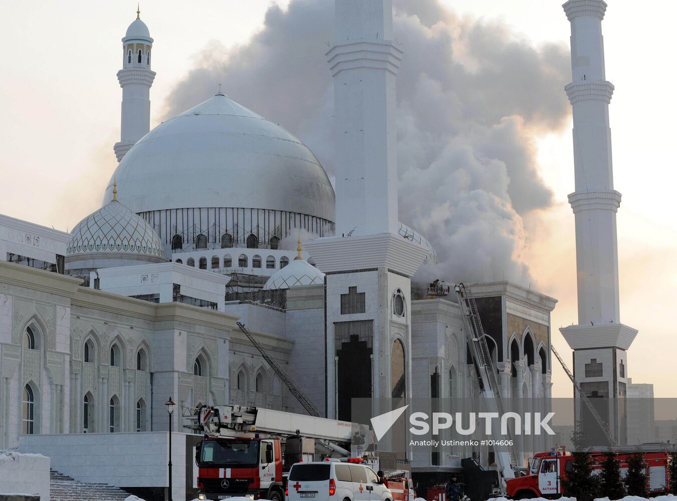 Fire hits mosque in Astana