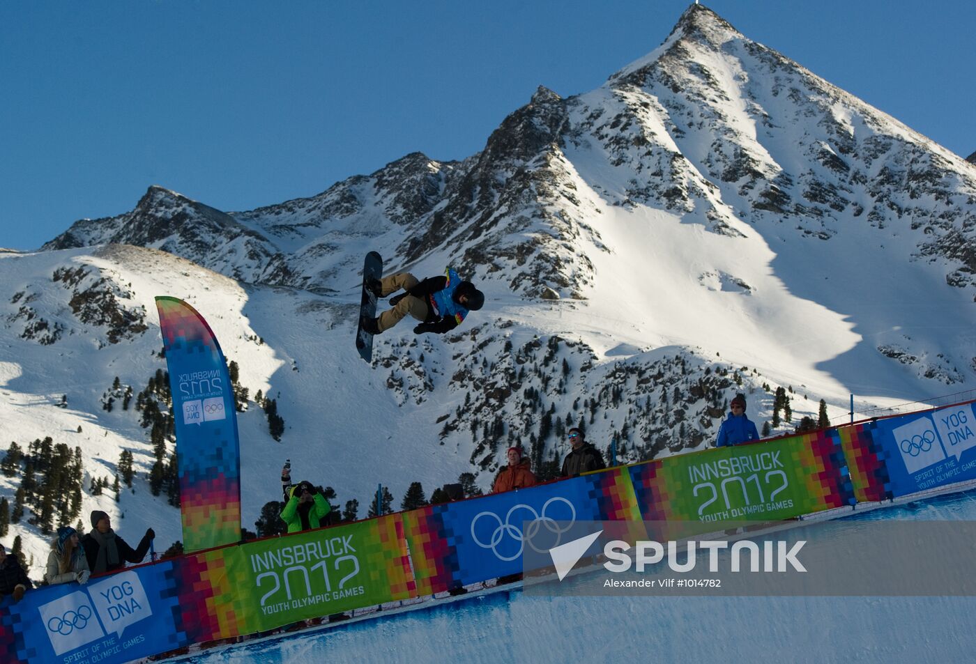 2012 Winter Youth Olympics. Snowboard halfpipe