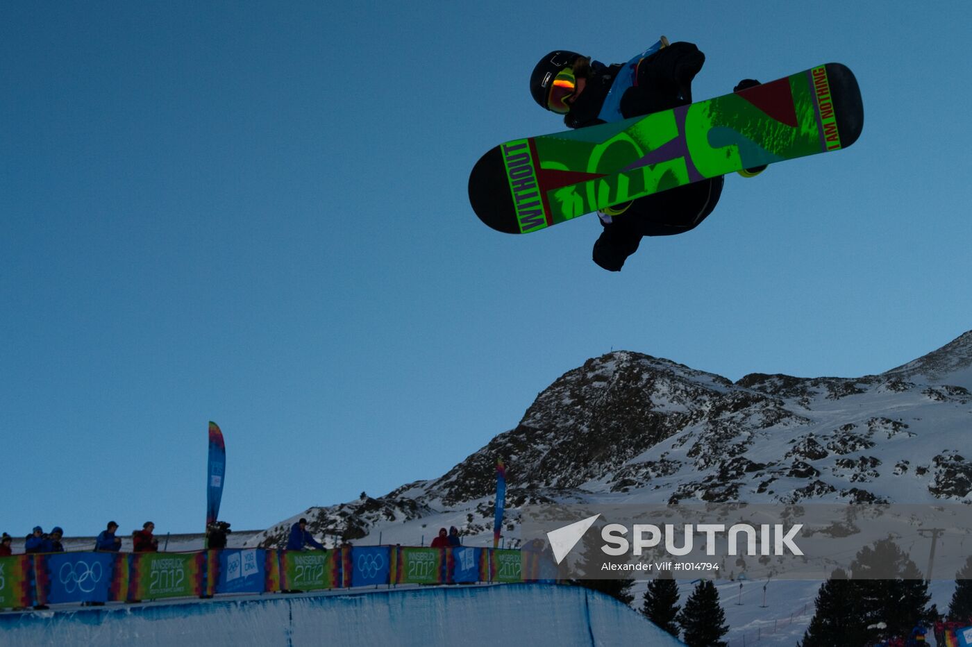 2012 Winter Youth Olympics. Snowboard halfpipe