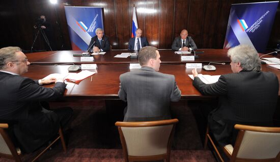 Vladimir Putin meets with motorists