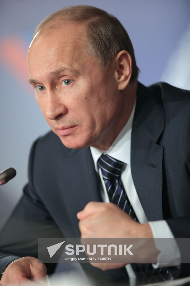 Vladimir Putin meets with motorists