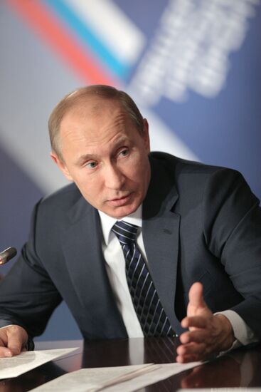 Vladimir Putin meets with motorists