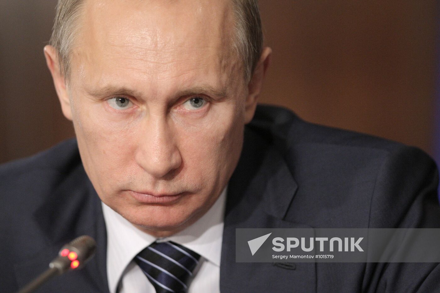 Vladimir Putin meets with motorists