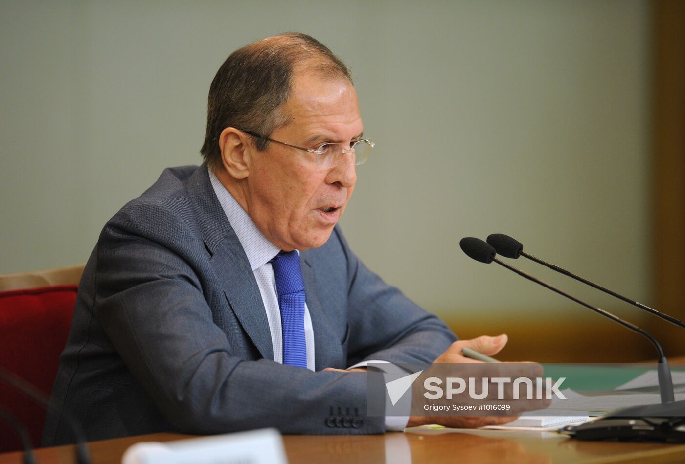 Russian Foreign Minister Sergei Lavrov holds news conference