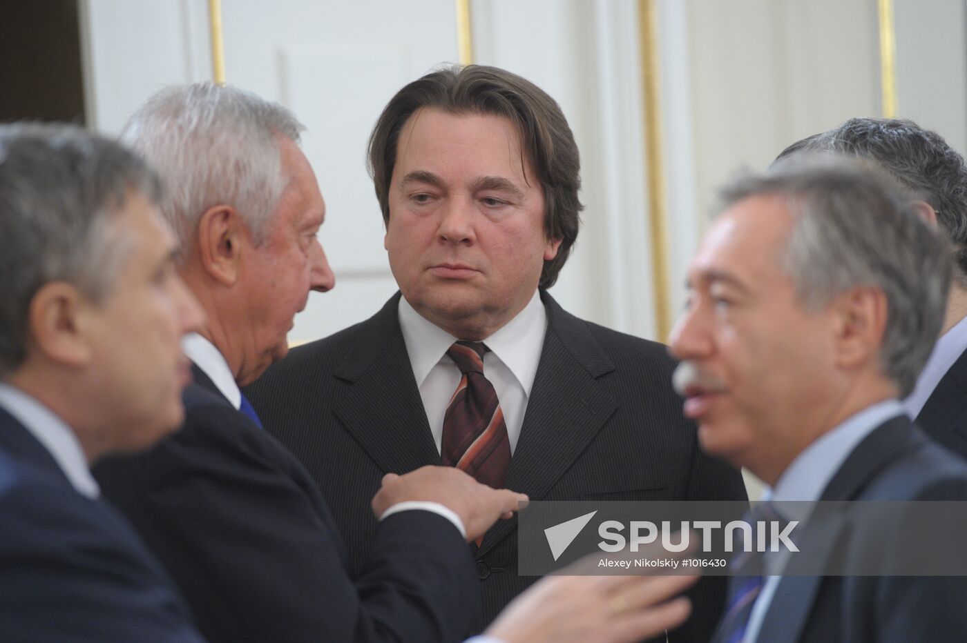 Vladimir Putin meets with mass media chief editors