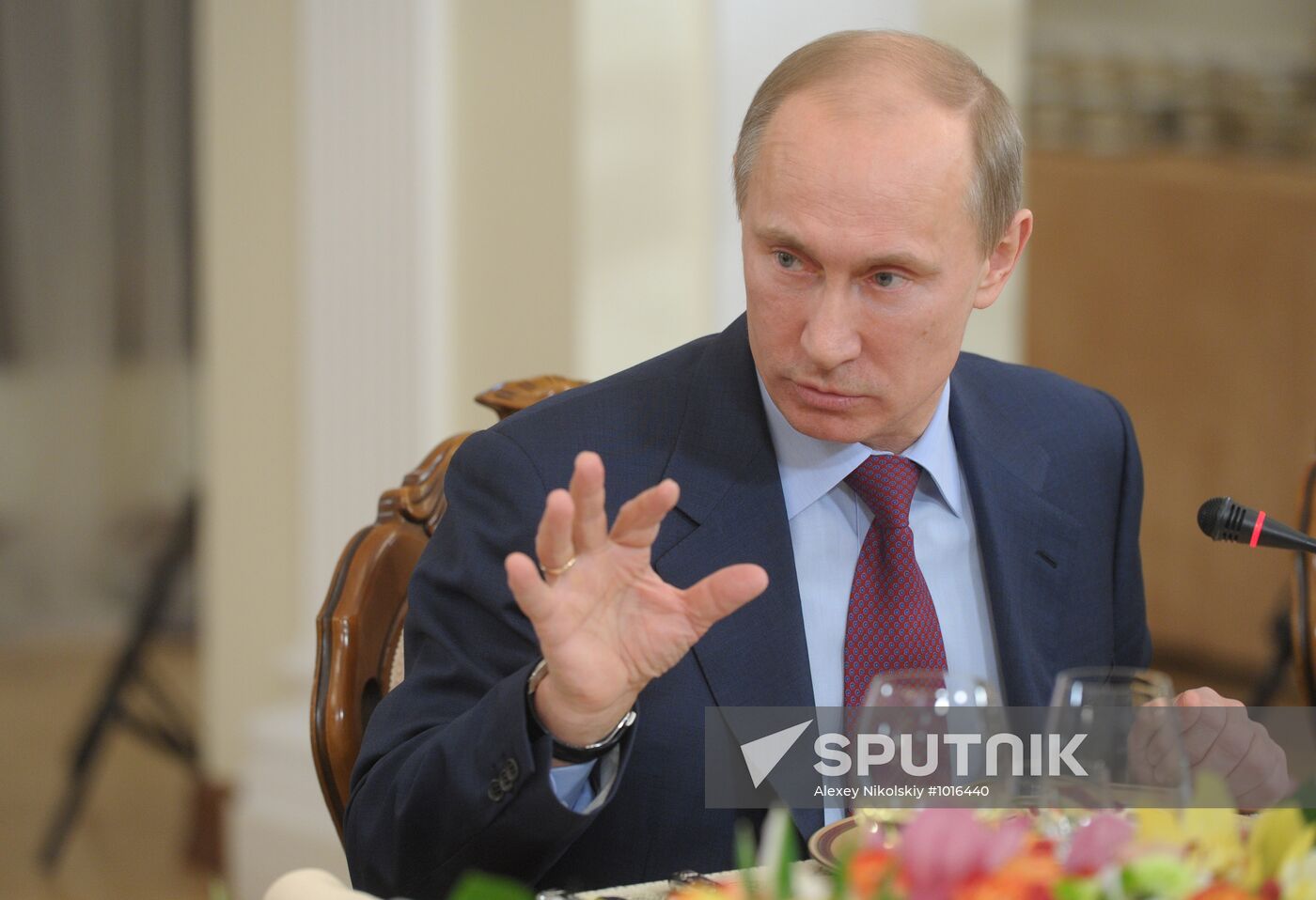 Vladimir Putin meets with mass media chief editors