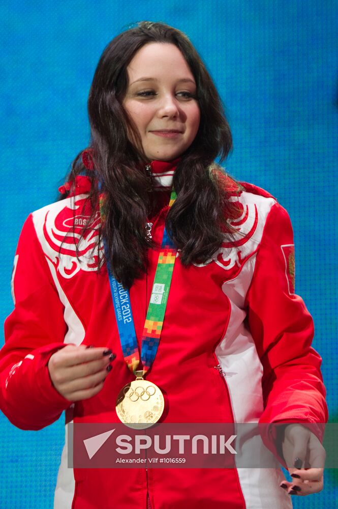 2012 Winter Youth Olympics. Awarding ceremony