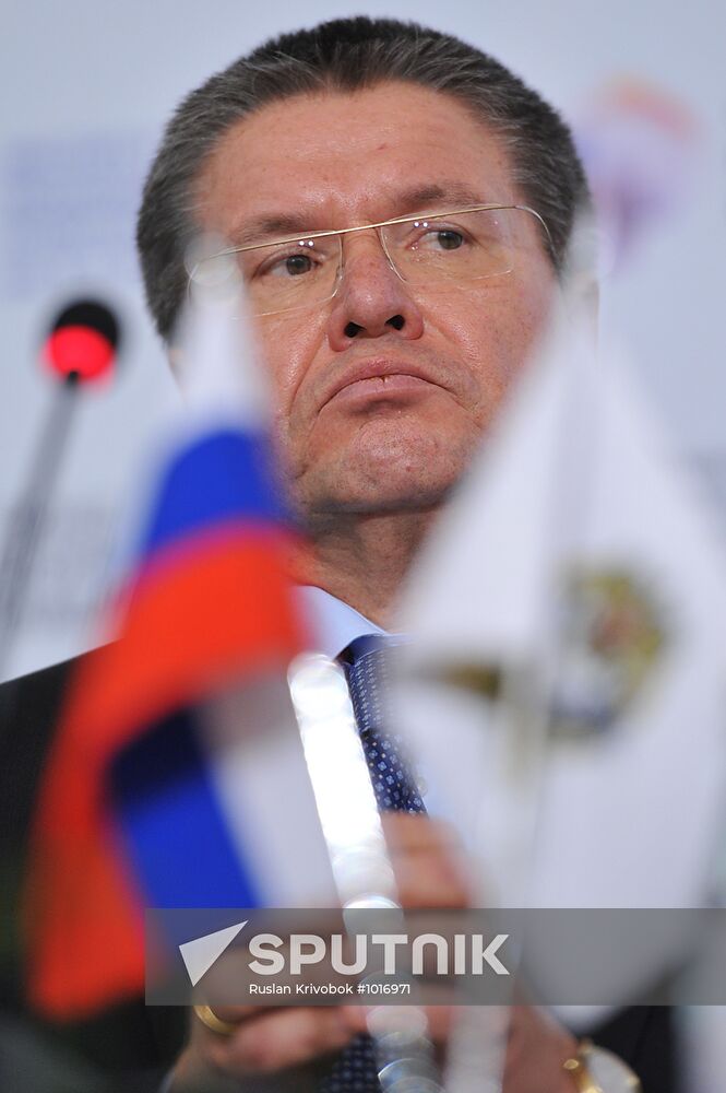 Gaidar Forum 2012. Second Day.