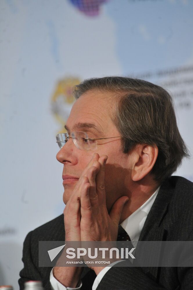 Gaidar Forum 2012. Second Day.