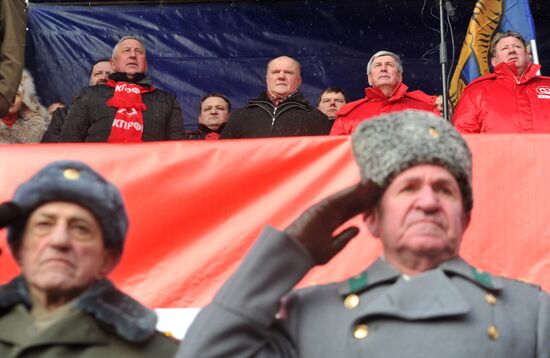 Russian Communists rally for Fair Election and Worthy Life