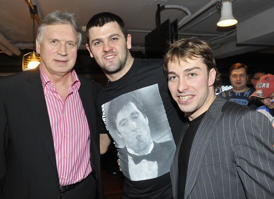 KHL Hockey Stars match party