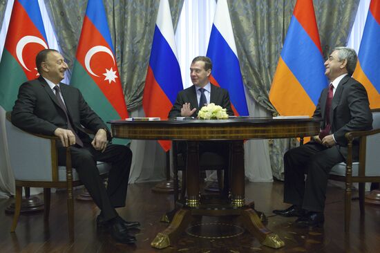 Russian, Armenian and Azerbaijan presidents meet in Sochi