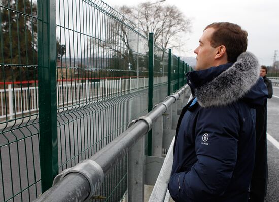 Dmitry Medvedev visits new checkpoint on Russian-Abkhaz border