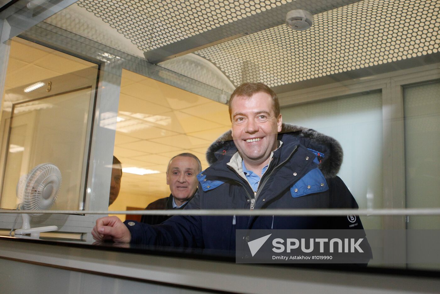 Dmitry Medvedev visits new checkpoint on Russian-Abkhaz border