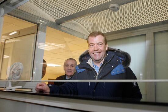 Dmitry Medvedev visits new checkpoint on Russian-Abkhaz border