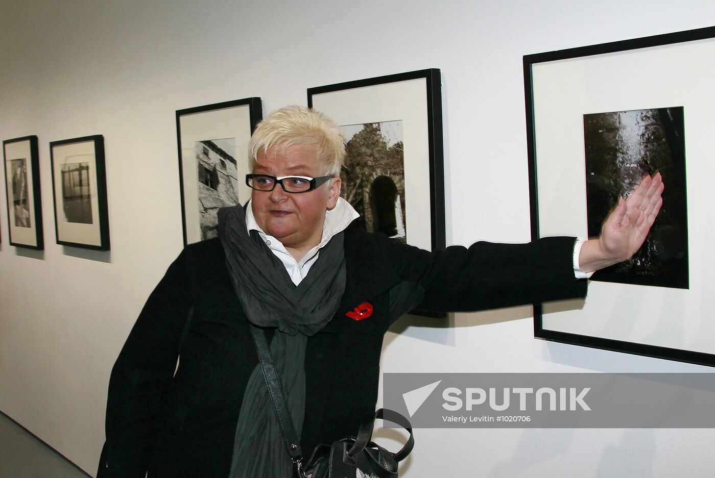 Opening of Svetlana Konegen's HOME, COSE, CITTA exhibition