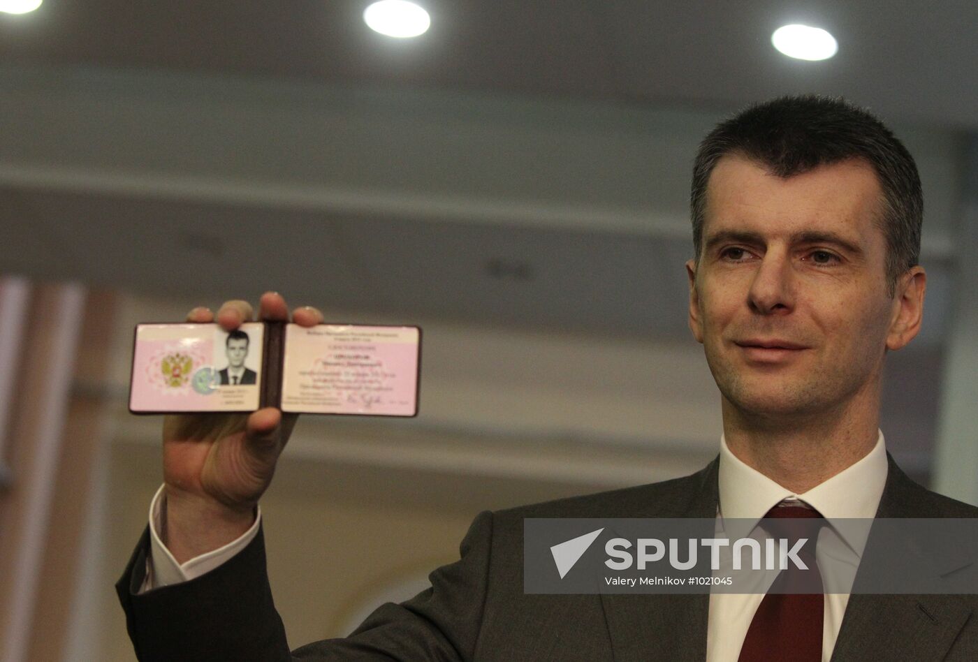 Mikhail Prokhorov registered as presidential candidate