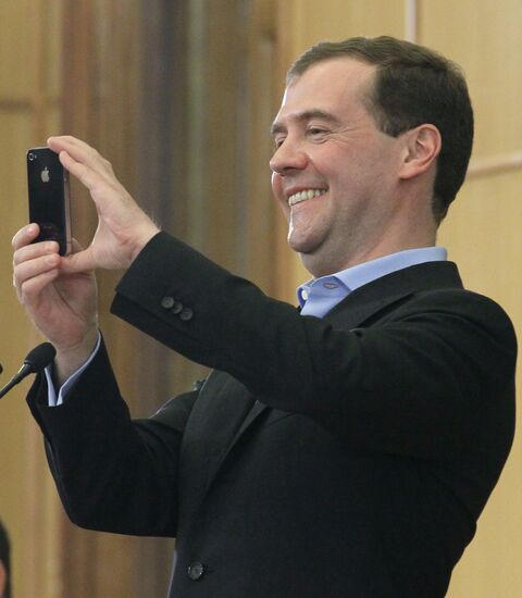 Dmitry Medvedev meets with students of MSU Journalism Department