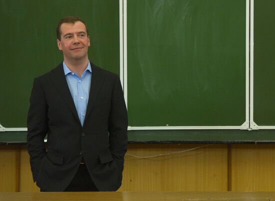 Dmitry Medvedev meets with students of MSU Journalism Department