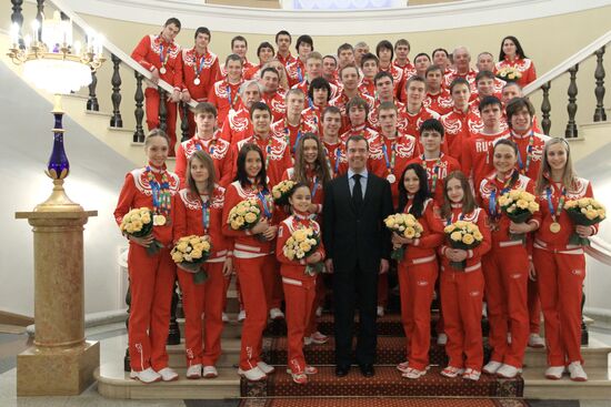Dmitry Medvedev meets with Winter Youth Olympic Games medalists