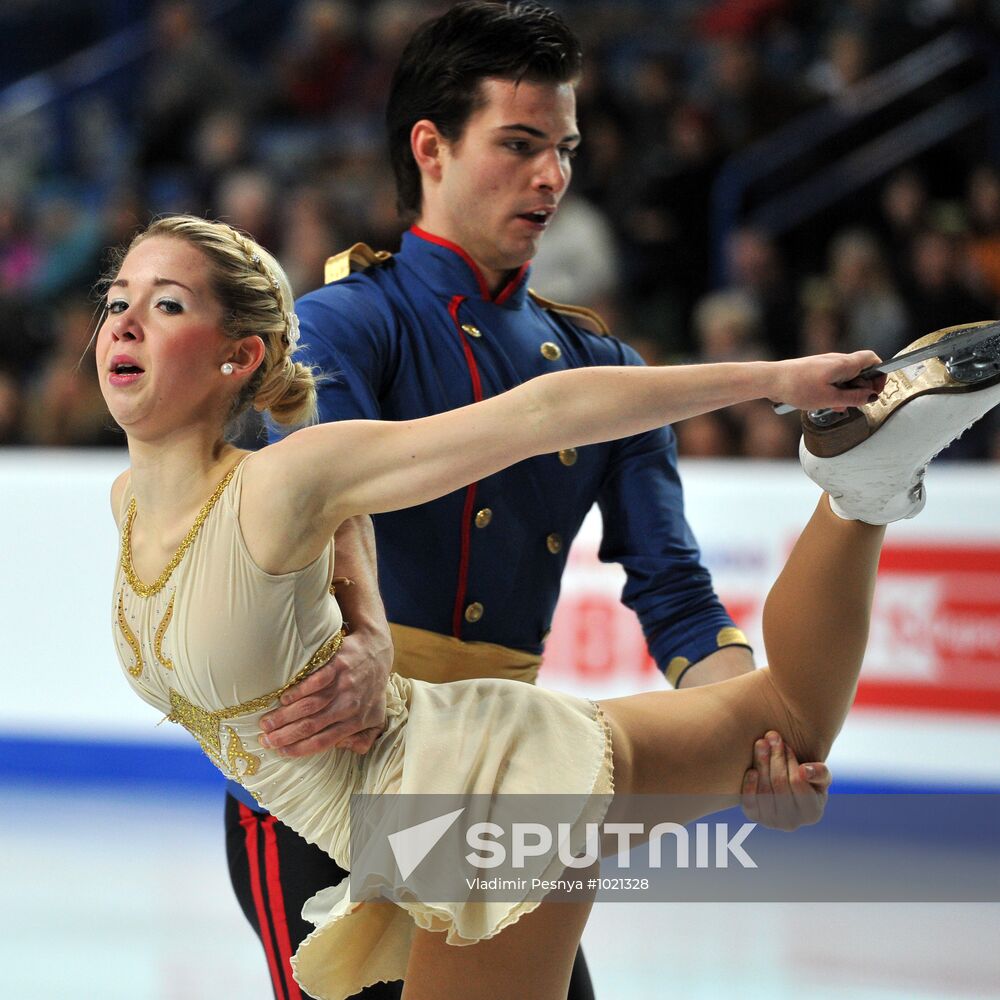 2012 European Figure Skating Championships. Pairs Short Program