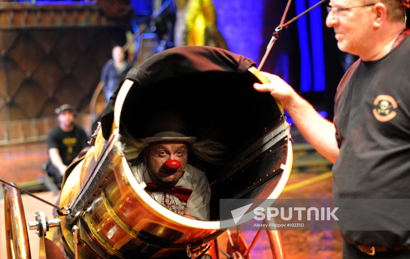 Rehearsal of Zarkana Cirque du Soleil Show in Kremlin