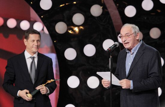 Golden Eagle Award winners at award ceremony