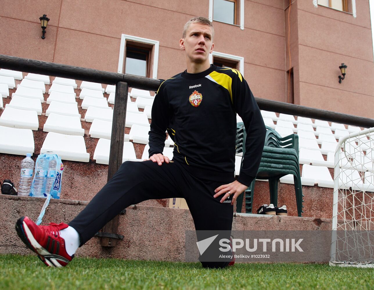 Football. PFC CSKA holds pre-season training session