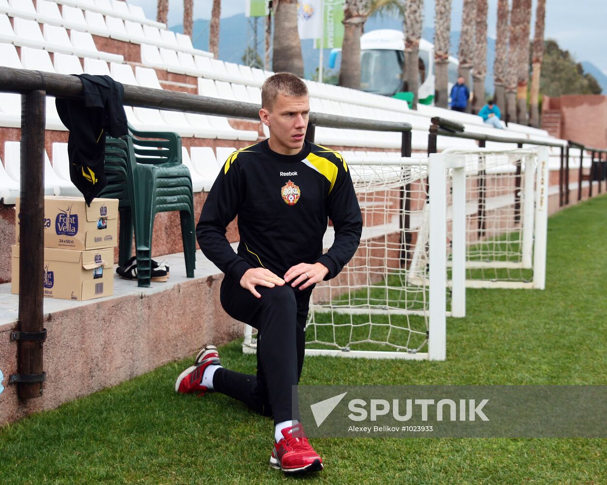 Football. PFC CSKA holds pre-season training session