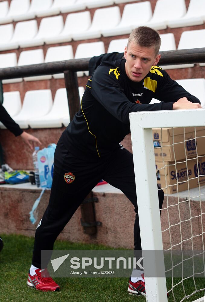 Football. PFC CSKA holds pre-season training session