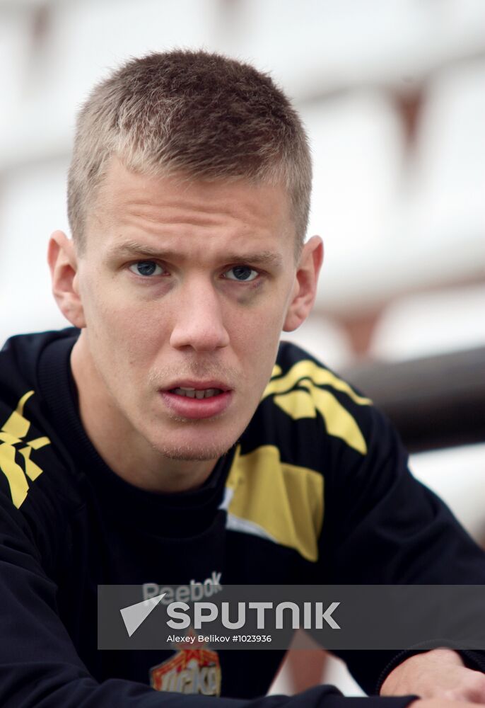 Football. PFC CSKA holds pre-season training session