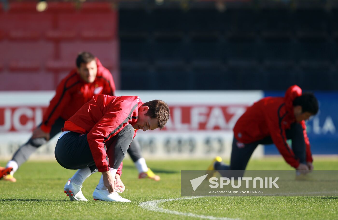 Diniyar Bilyaletdinov attends FC Spartak training session