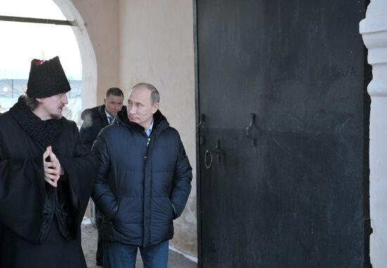 Vladimir Putin visits North Western Federal District