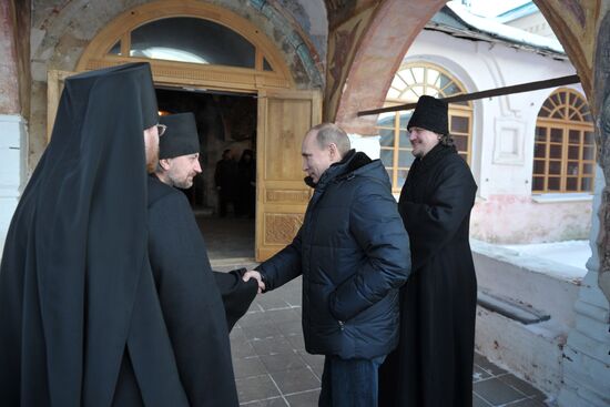 Vladimir Putin visits North Western Federal District