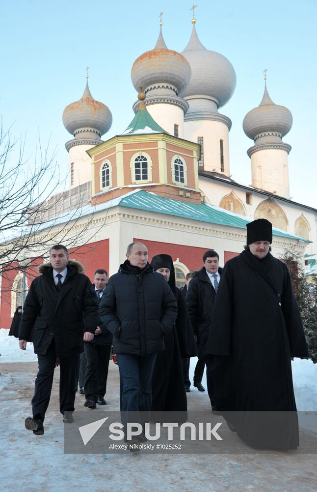 Vladimir Putin visits North Western Federal District