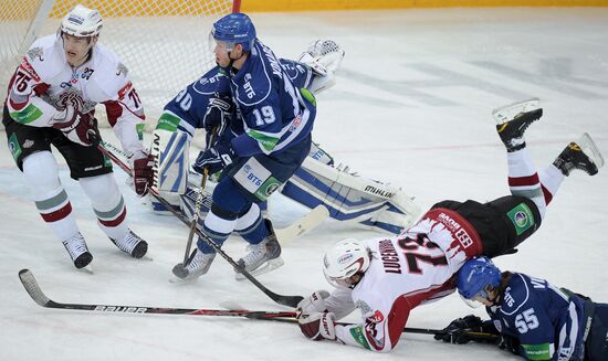 Ice hockey. KHL. Dinamo (Moscow) vs. Dinamo (Riga)