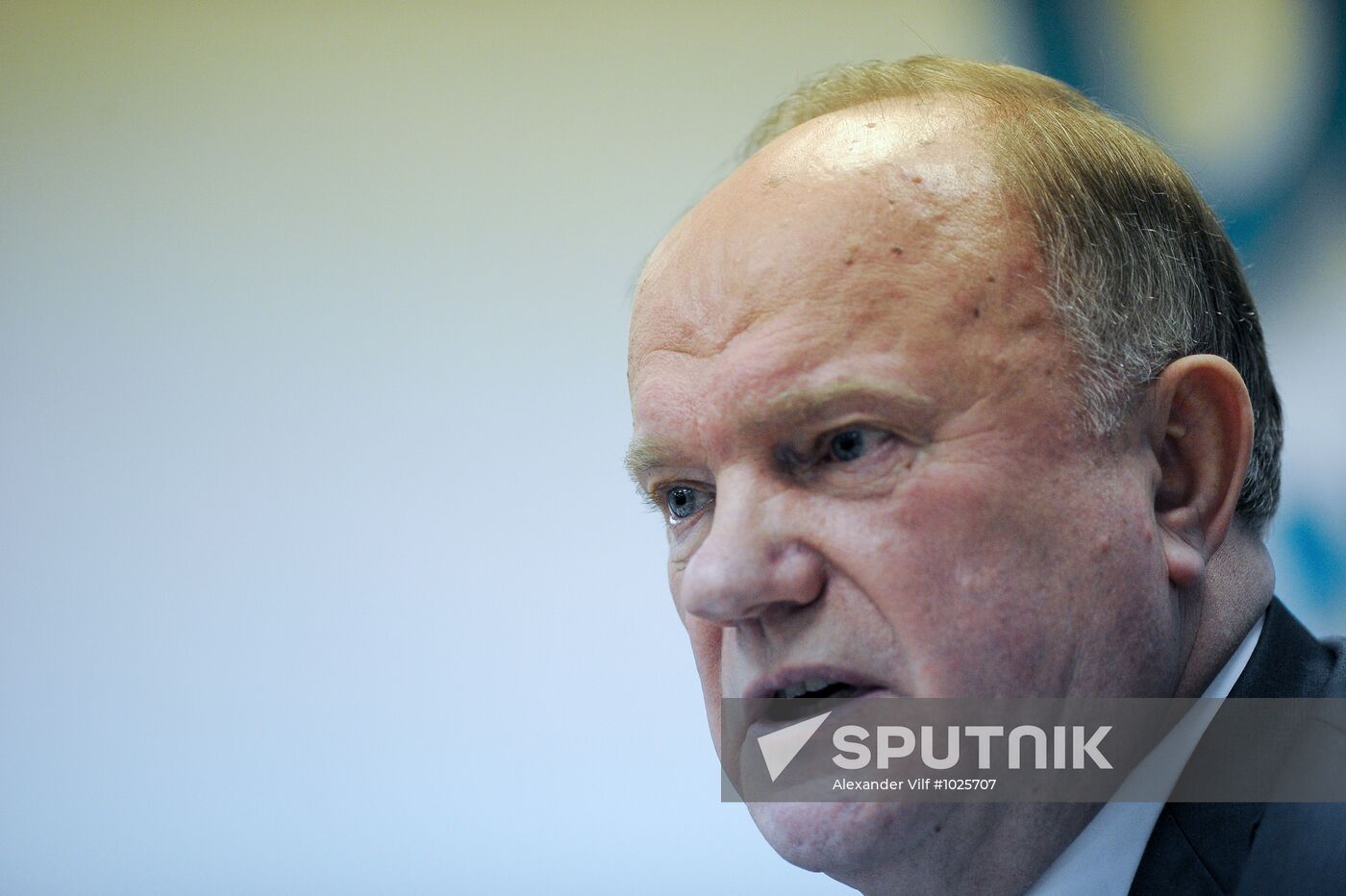 Russian presidential hopeful Gennady Zyuganov's news conference