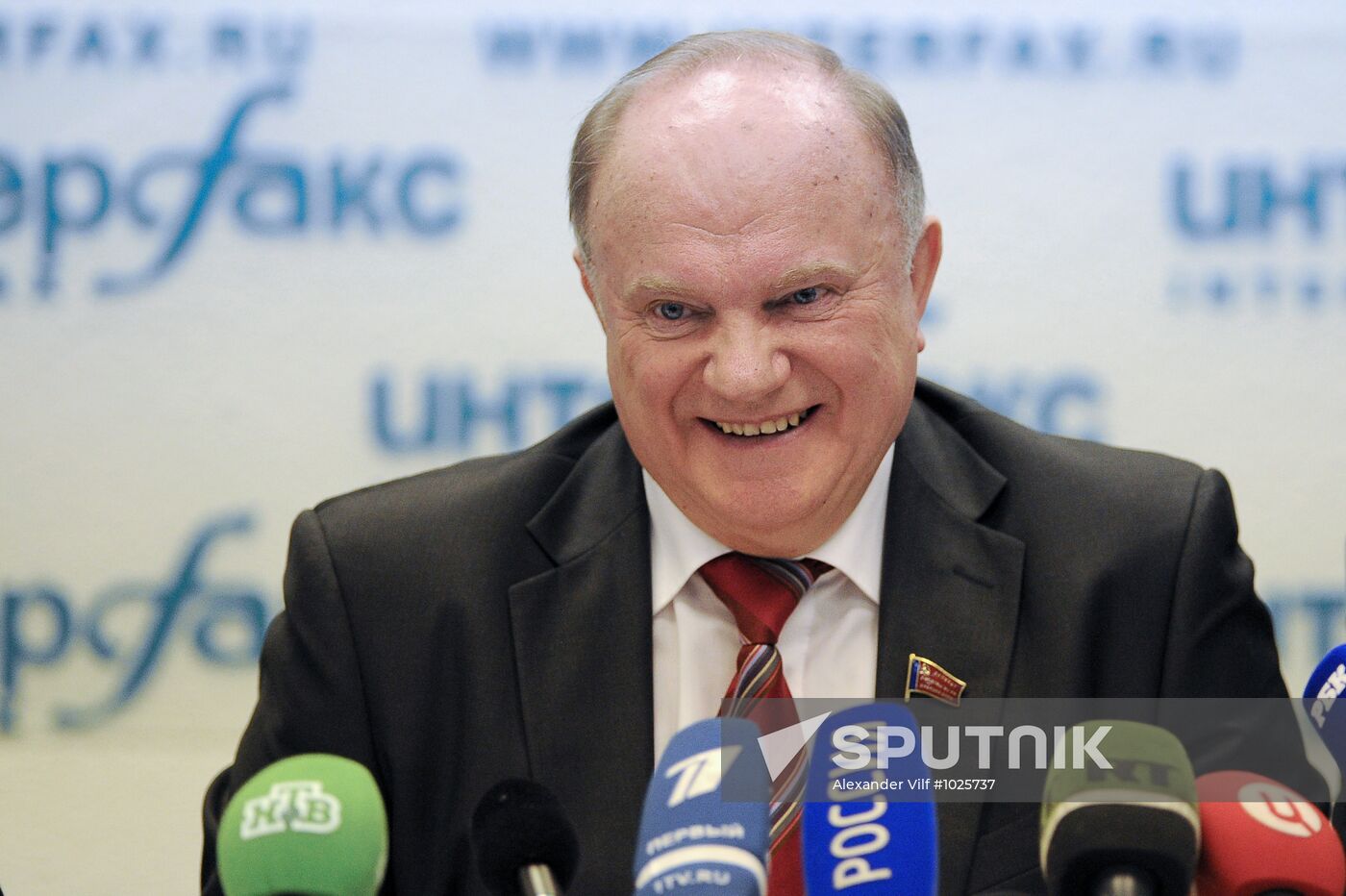 Russian presidential hopeful Gennady Zyuganov's news conference