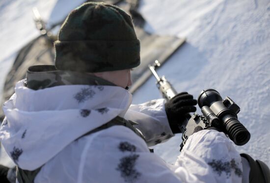 Russian troops testing new thermal sight named Shakhin