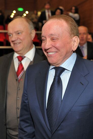 Lev Leshchenko performs anniversary concert