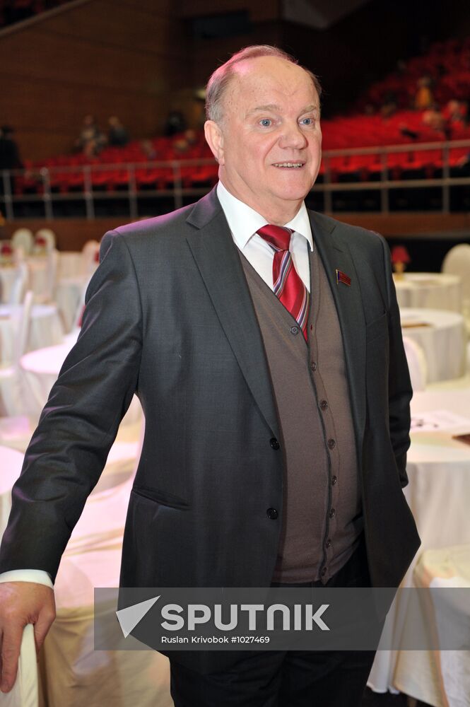 Lev Leshchenko performs anniversary concert