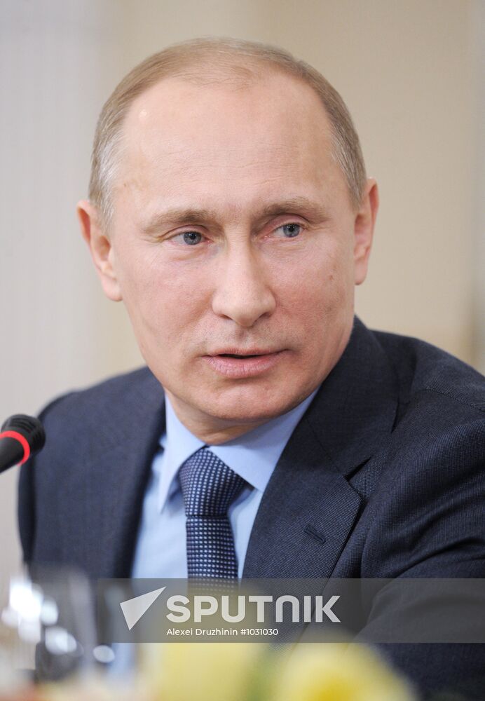 Vladimir Putin meets with political analysts at Novo-Ogaryovo